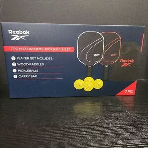 NEW Reebok 2 Player Pickleball Set Kit Paddles Carry‎ Bag balls